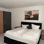 Gasthof Kreuz Inn 2*