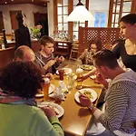 Gasthof Kreuz Inn 2*