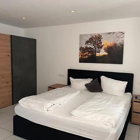 Gasthof Kreuz Inn 2*