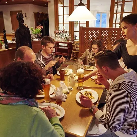 Gasthof Kreuz Inn 2*