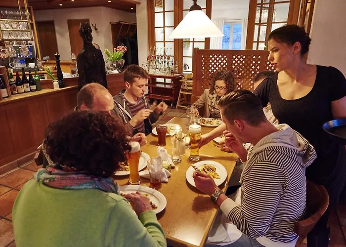 Gasthof Kreuz Inn 2*